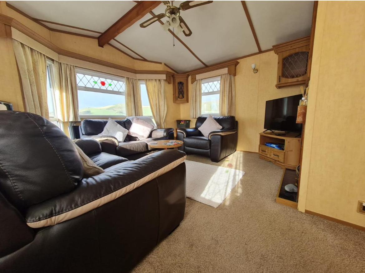 Spacious Luxury Escape With Sea Views And Pet Friendly At Clarach Bay Aberystwyth Exteriör bild