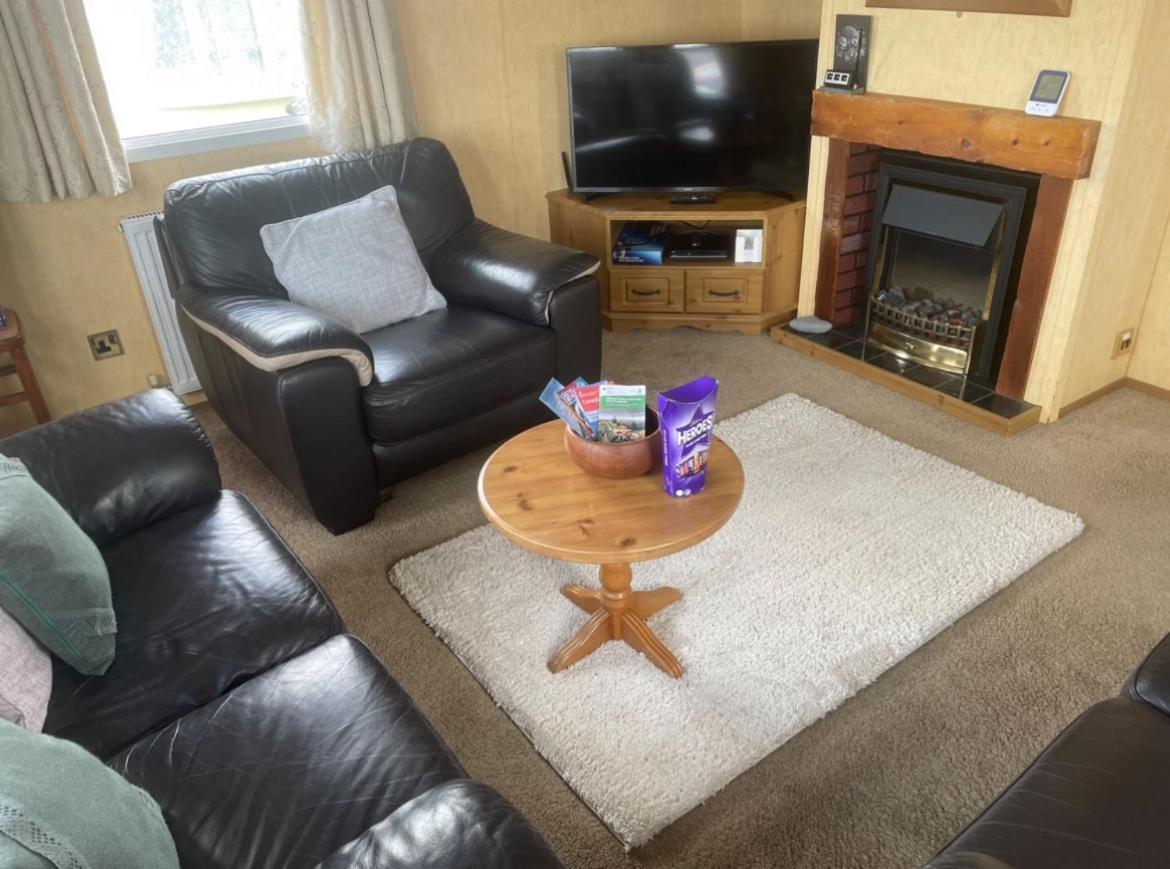 Spacious Luxury Escape With Sea Views And Pet Friendly At Clarach Bay Aberystwyth Exteriör bild