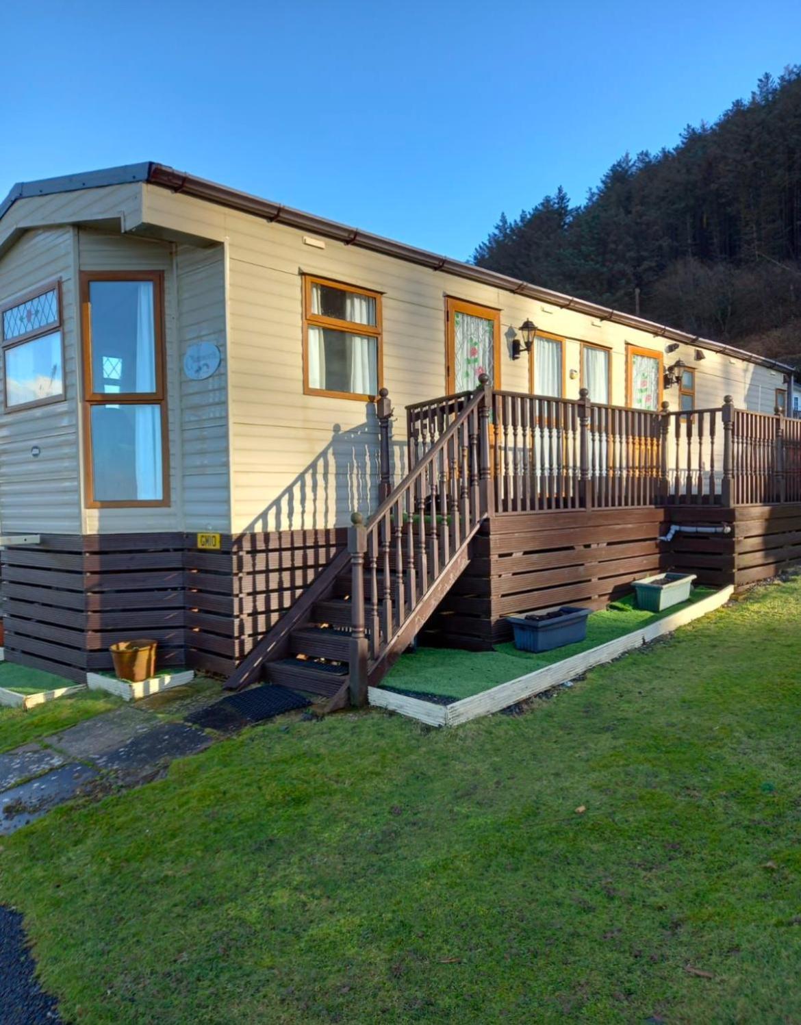Spacious Luxury Escape With Sea Views And Pet Friendly At Clarach Bay Aberystwyth Exteriör bild